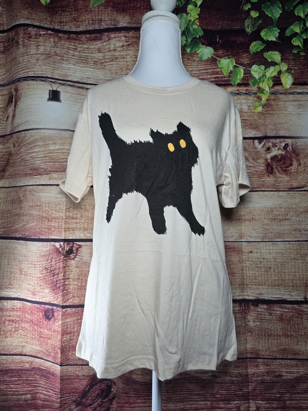 NWOT Cream Graphic T-Shirt with Black Cat Print